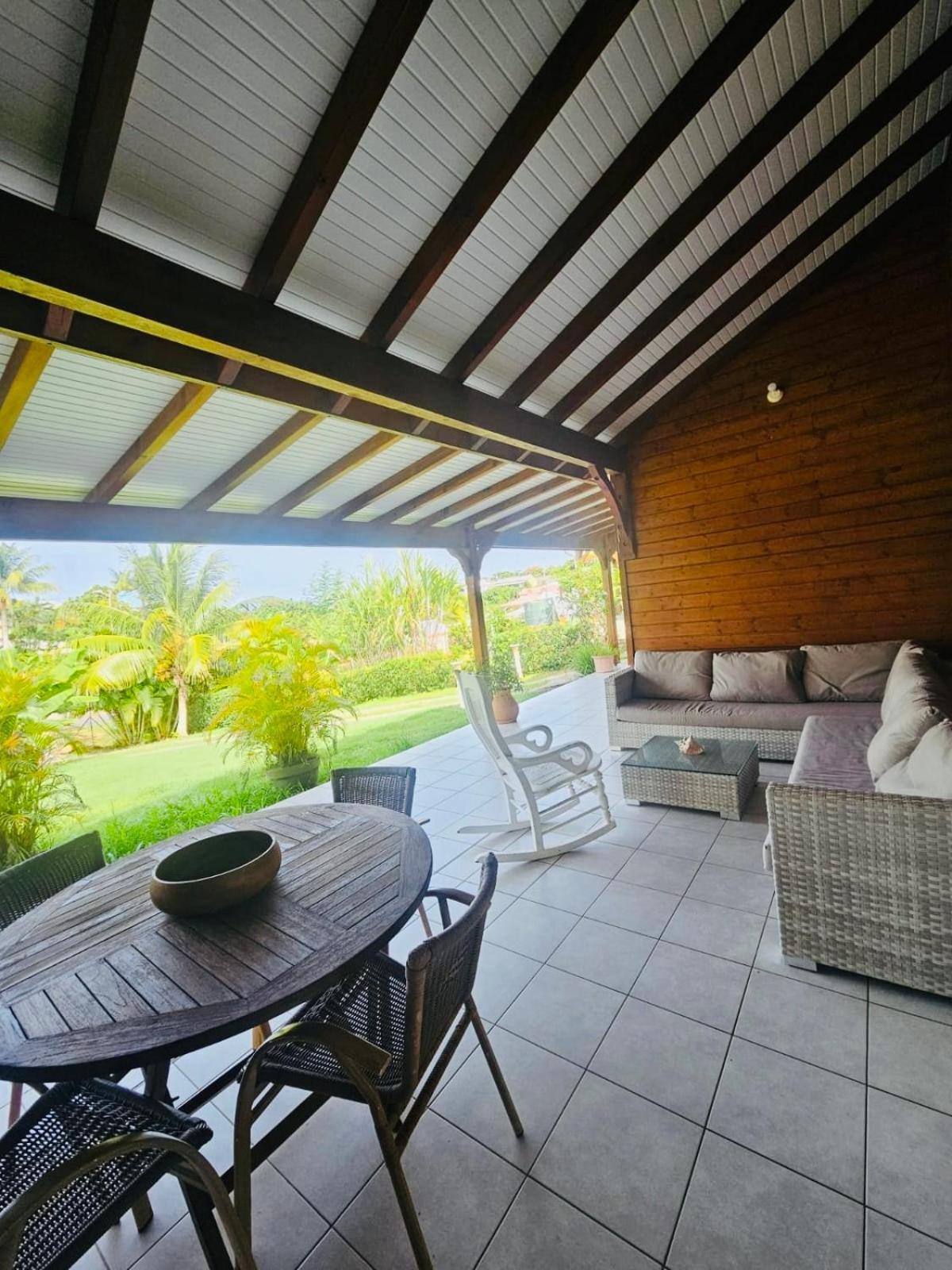 Creole Seo, Douceur De Vivre Tropicale Sainte-Anne (Grande-Terre)