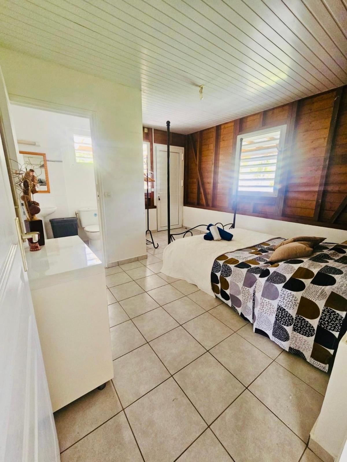 Creole Seo, Douceur De Vivre Tropicale *